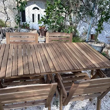 The Old Stone House Near Split Holiday home Zrnovnica