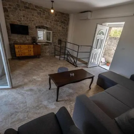 The Old Stone House Near Split * Zrnovnica