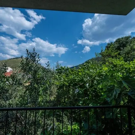 The Old Stone House Near Split Holiday home *
