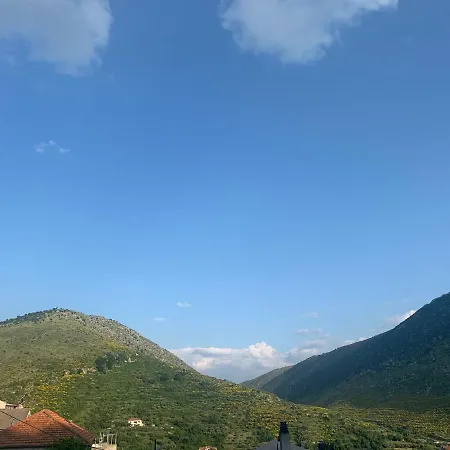 The Old Stone House Near Split Holiday home *
